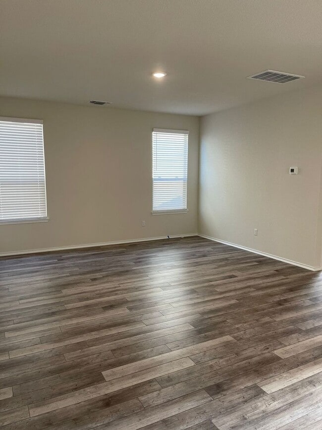 Photo - 161 Prairie Falcon Wy