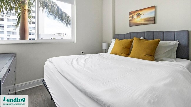 Photo - 305 Dr. M.L.K. Jr St S Unidad 244