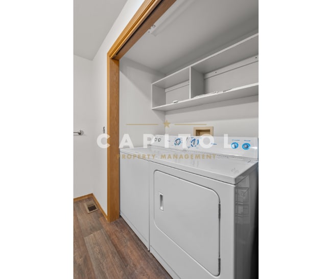 Photo - 1404 5th Ave SW