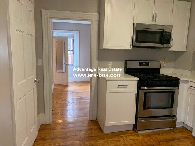 10 Wiget St Unit 7