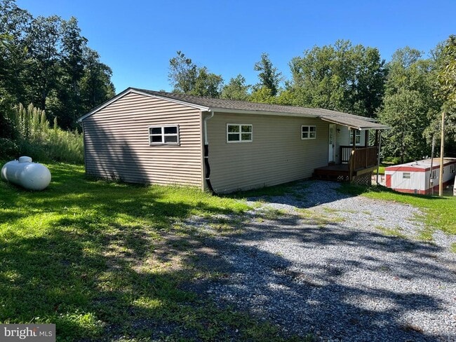 Photo - 716 Red Hill Rd