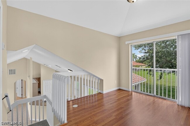 Building Photo - 523 SE 25th Ln