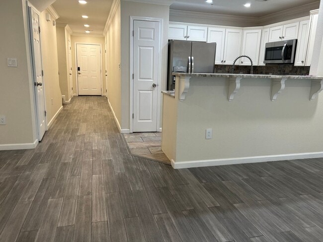 Photo - Enjoy this beautifully updated 3 Bed/2.5 B...