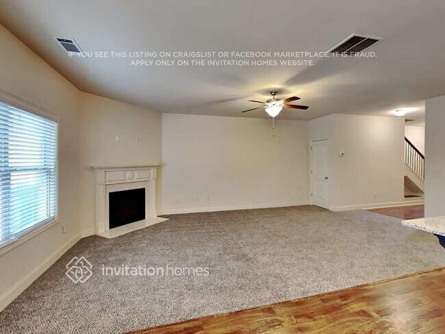 Photo - 227 Green Bridge Ct SE