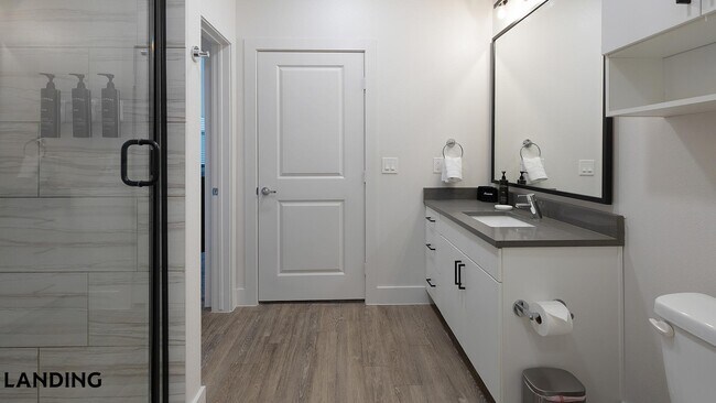 502 E College St Unit 311