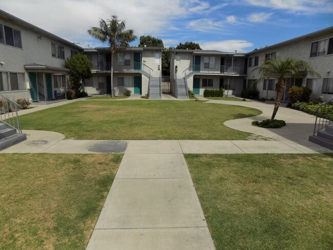 Building Photo - Cheerful and Spacious 1bd/1bth Upstairs Unit 90-4