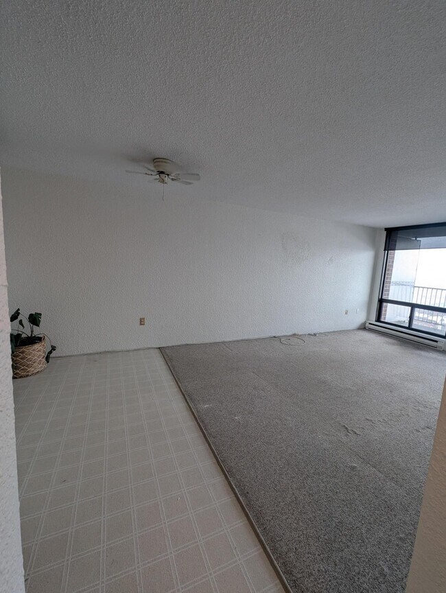 Photo - 5572 N Ridge Rd