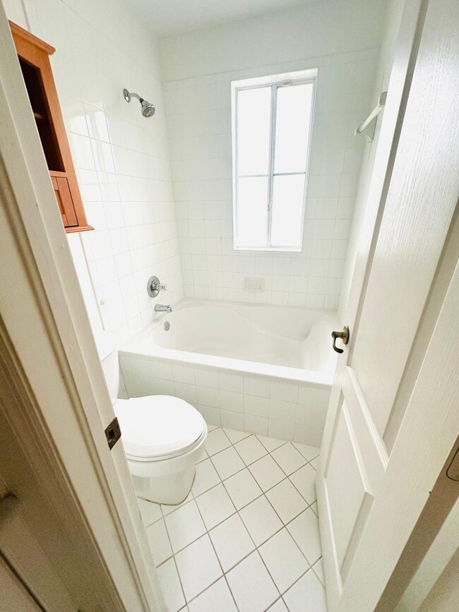 Photo - 8846 W Flagler St