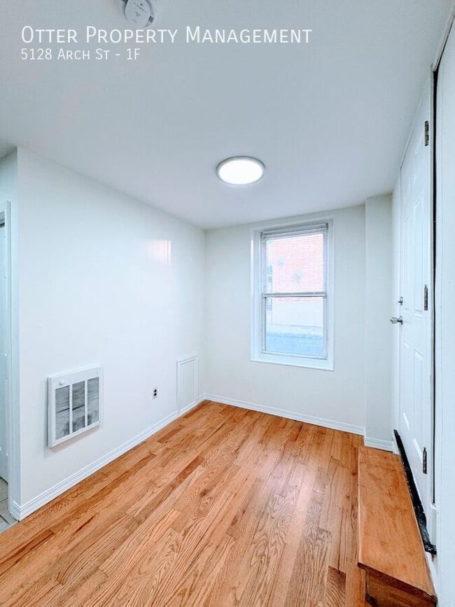 Photo - 5128 Arch St Unit 1F