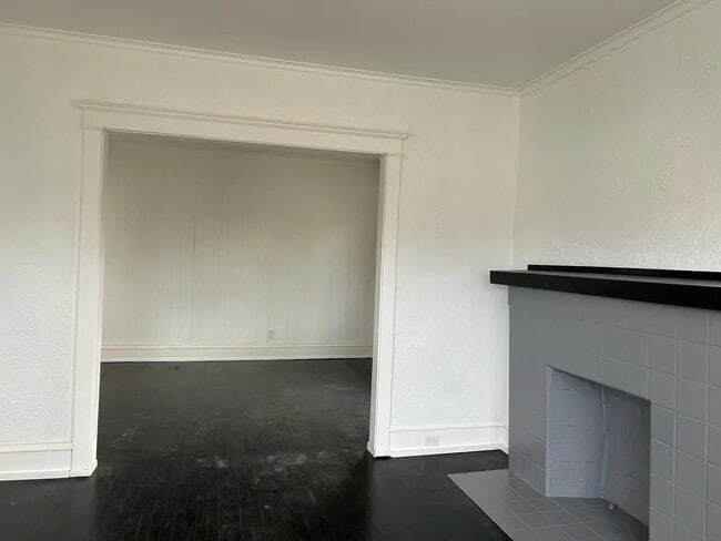 Photo - 2614 Brentwood Ave Unit Brentwood