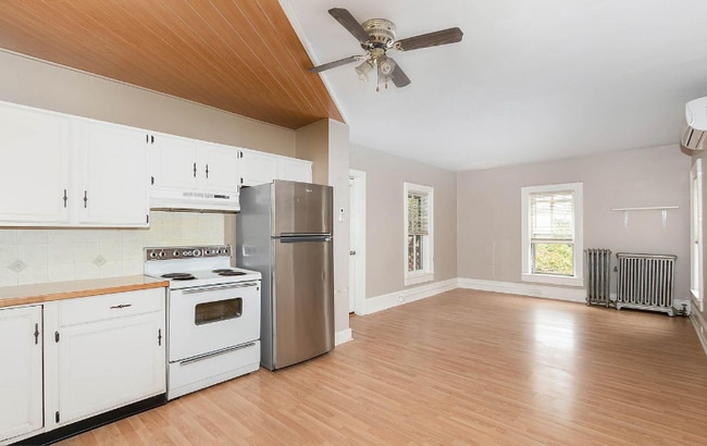 Photo - 215 N Broad St Apartment Unit 4