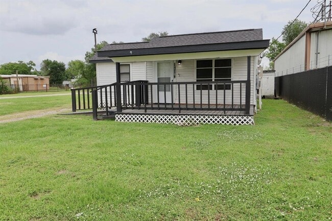 Photo - 14830 Ormel St House