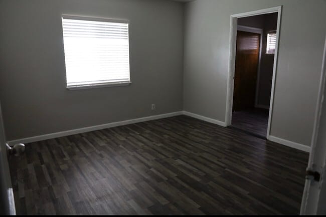 Photo - 1424 Sycamore Dr