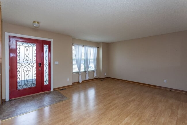 Photo - 1130 Pond Side Dr