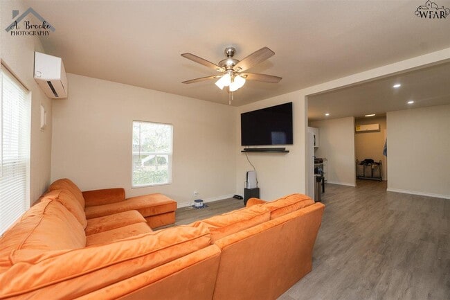 Photo - 514 S Archer St House