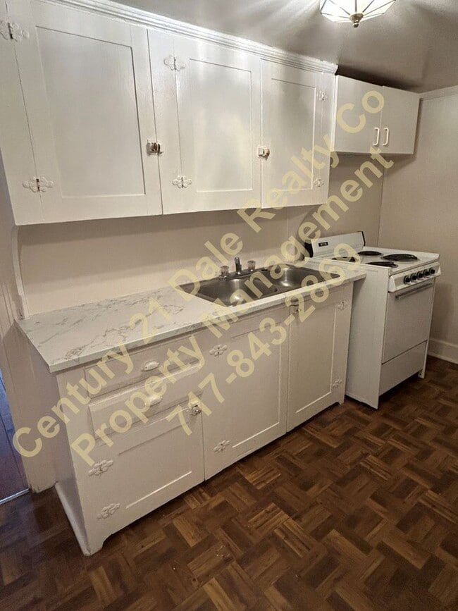 Photo - 362 W Broadway Unit Apt 6