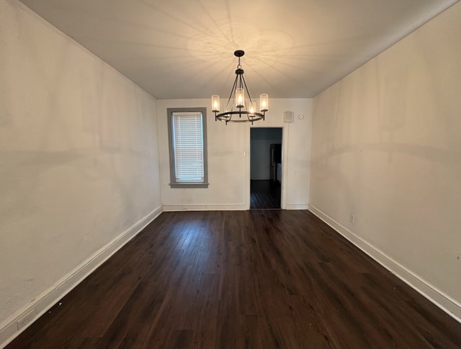 Photo - 3 Bedroom House, Yard, Near Park-York City SD