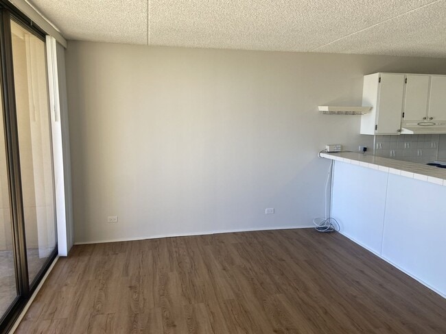 1 bedroom in Chateau Waikiki - 1 bedroom in Chateau Waikiki Condo Unit 1901