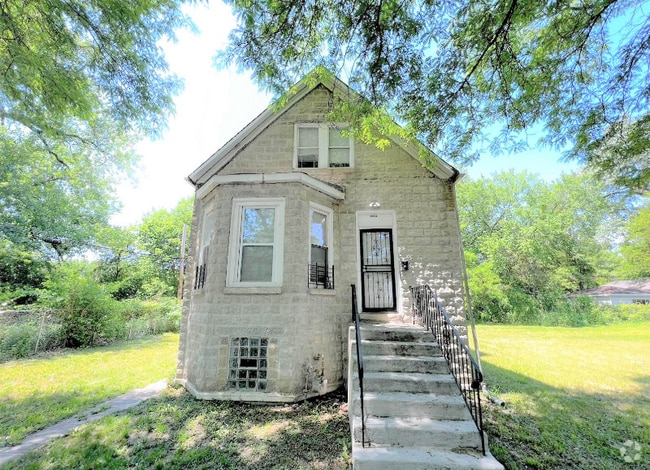 Building Photo - 8858 S Princeton Ave Rental