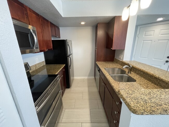 Photo - 5128 Conroy Rd