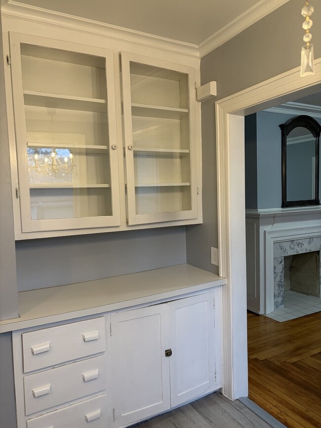 Photo - 1556 Virginia St E Unit 1