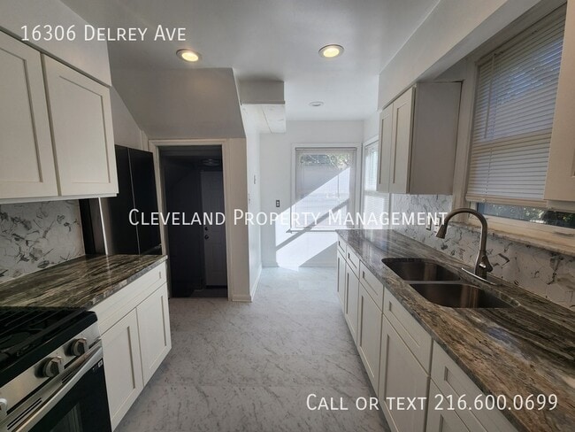 Photo - 16306 Delrey Ave