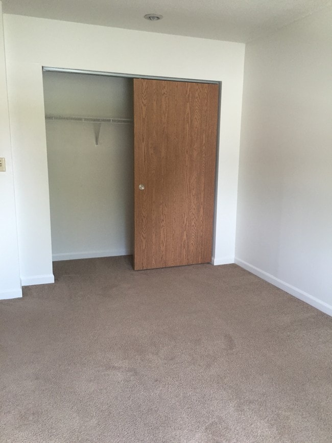 Westgate Villa Apartments University of Iowa OffCampus Housing Search