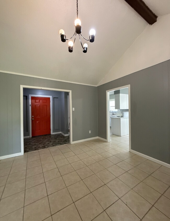 Photo - 5096 Breckenwood Dr
