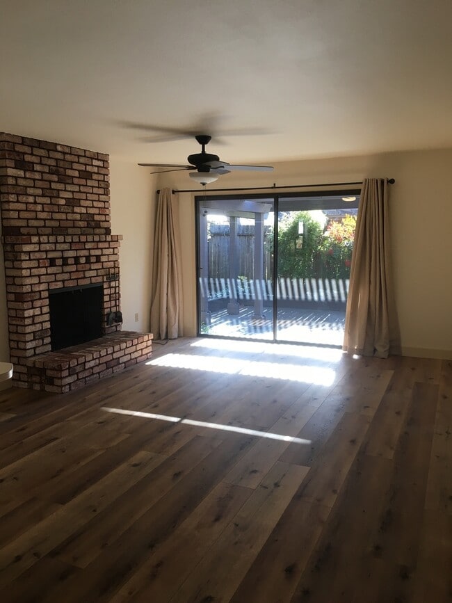 Photo - Beautiful 3 Bedroom 2 Bath in Great Neighb...