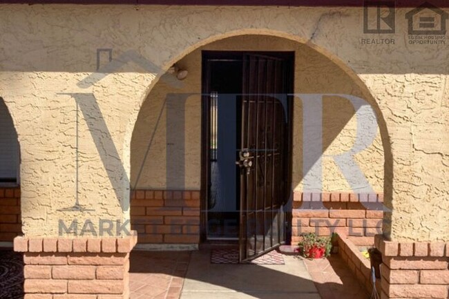 3Bed/2Bath House in Val Vista/Southern! $1... - 3Bed/2Bath House in Val Vista/Southern! $1...