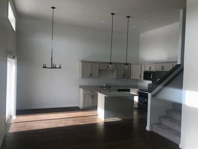 Photo - 3 Bed 3 Bath Twin Home