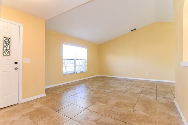 Photo - 7220 Bromley Dr