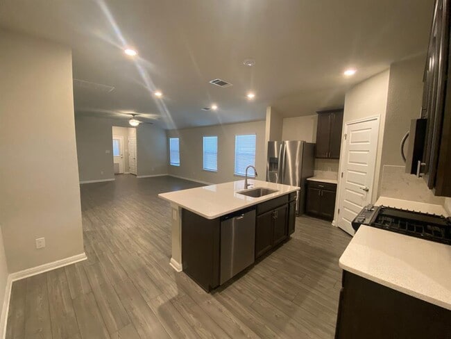 Photo - 10301 Mager Ln