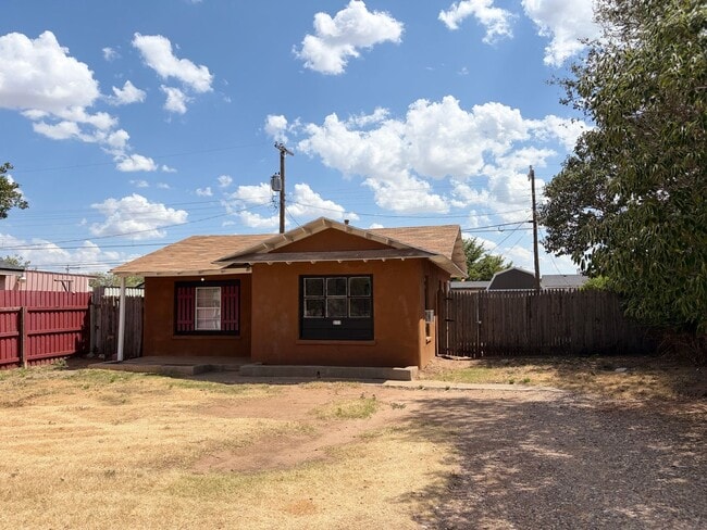 Photo - 3111 Amherst St