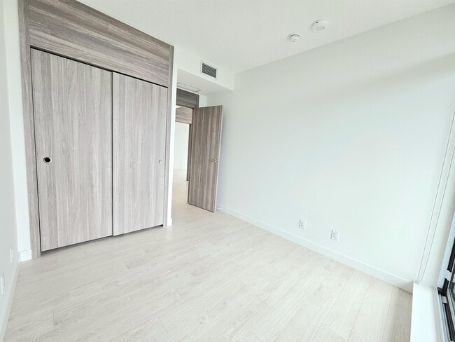 Photo - 4880 Lougheed Hwy.