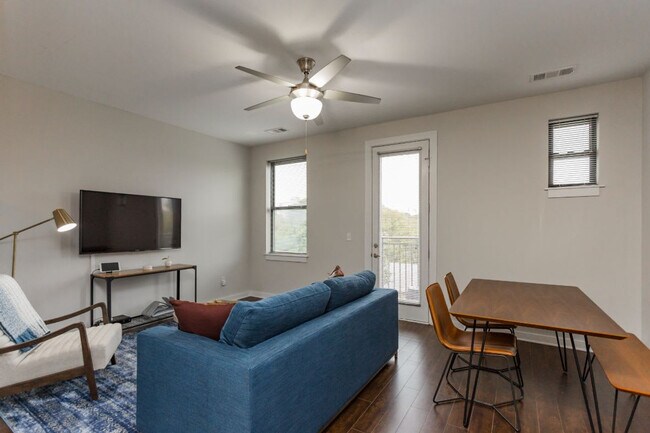 Photo - 1016 18th Ave S Unidad ID1014401P