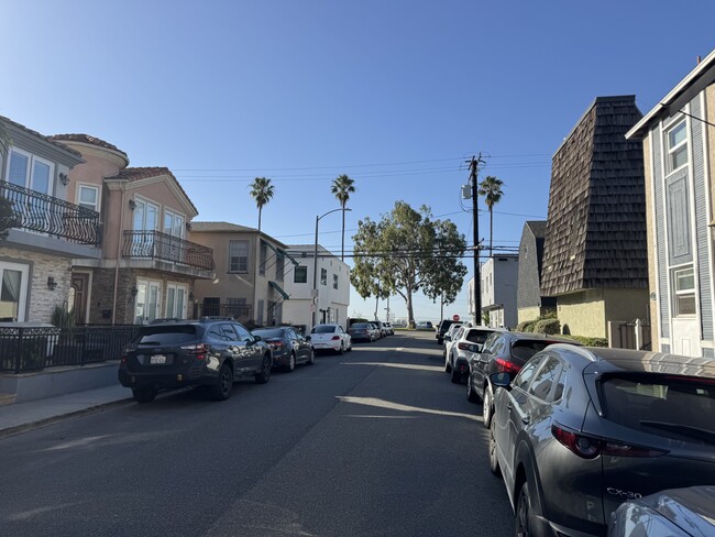 1/4 block to beach - 34 Nieto Ave Unit Apt 7