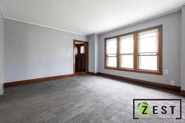 Photo - 4391 Nottingham Rd Unit 4393 - Upper