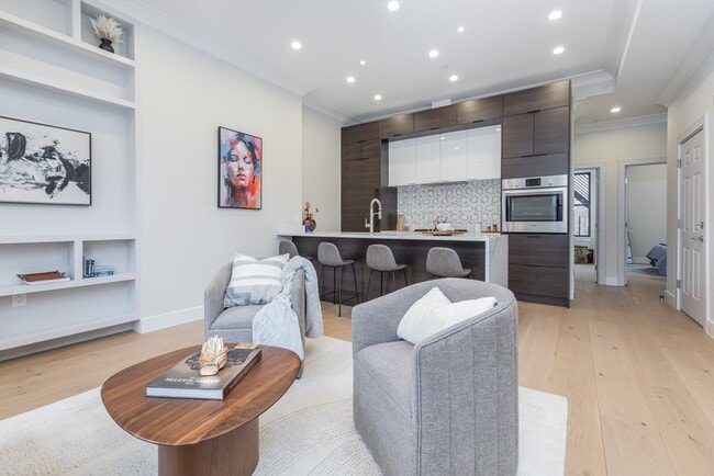 Photo - 577 Massachusetts Ave Unidad 3