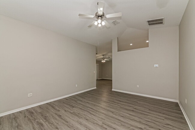 Photo - 2815 93rd Ct E