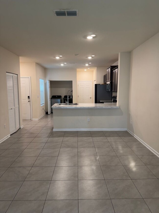 Photo - Spacious 2-Bedroom Townhome Near River City