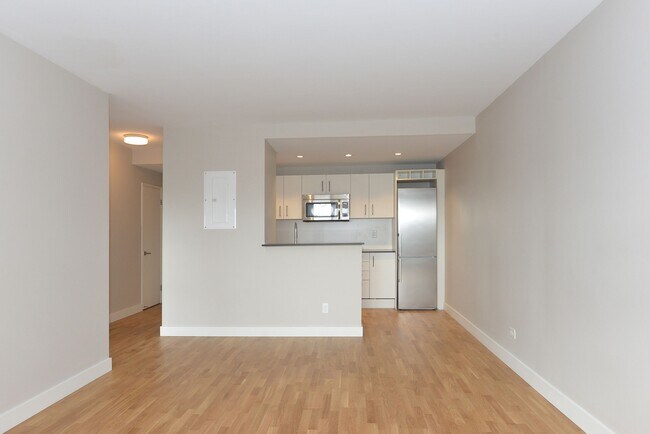 Photo - 111 Lawton Blvd Unit 609