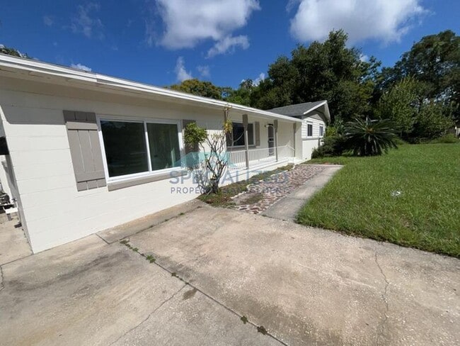 Building Photo - 562 Hartley Pl Rental