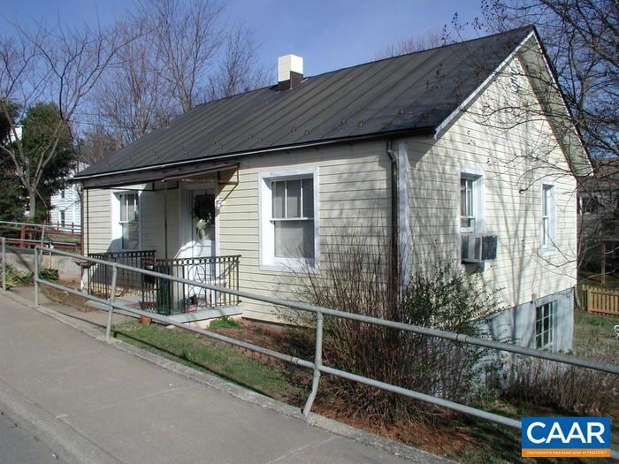 Photo - 1304 Avon St