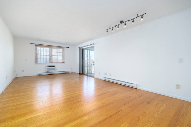 Photo - 185 Melba St