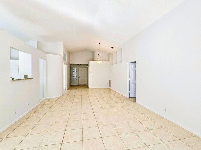 Photo - 114 Spoonbill Ct