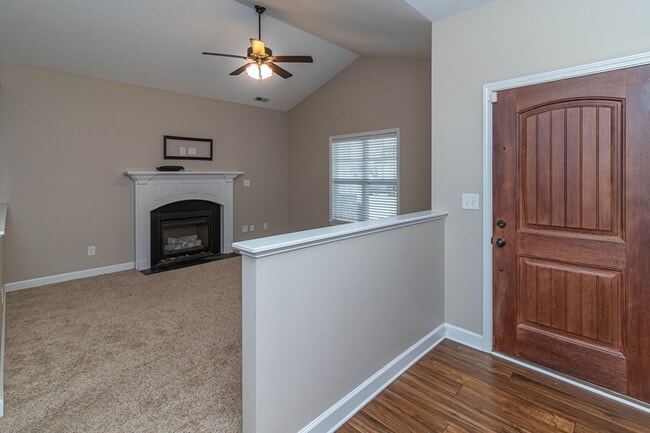 Photo - 210 Twilight Dr