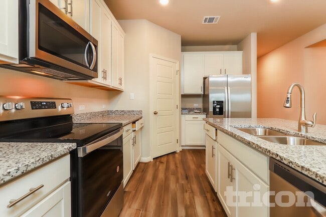 Photo - 5532 Shasta Pl