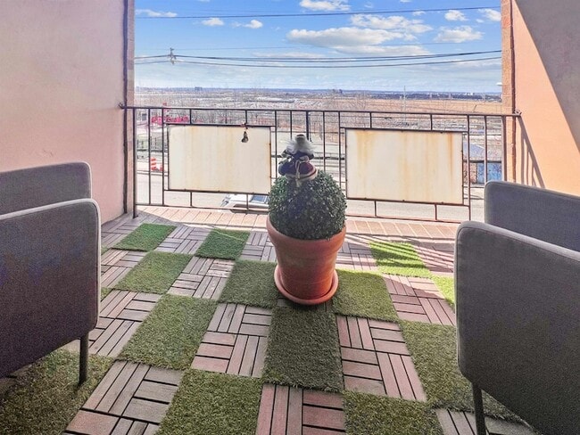 Photo - 1906 Paterson Plank Rd