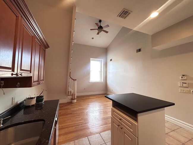 Photo - 1 John St Unit 1 John St Apt 15